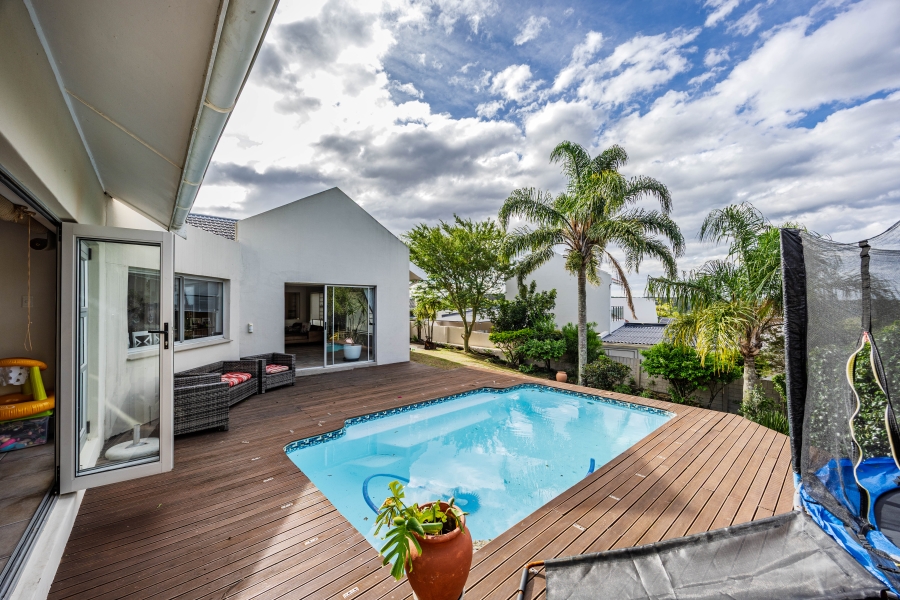 4 Bedroom Property for Sale in Beacon Bay Eastern Cape